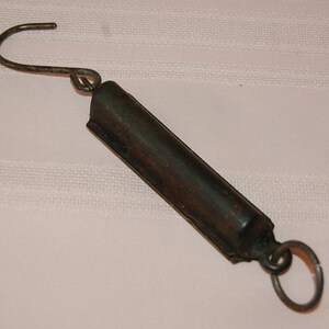 Brass Scale, hook and ring.  25 #s, PS & W Co
