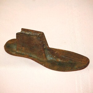 Vintage Cast Iron Cobbler Shoe Repair Form  Child size