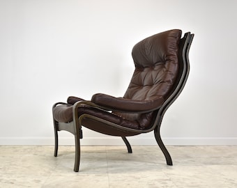 1970s Scandinavian Leather and Bentwood Lounge Chair