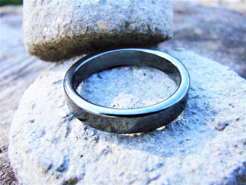 Crystal Healing Energy Ring Hematite Minimalist Male Unisex Gemstone Balancing Energy Grounding and Clarity Root chakra Thumb ring
