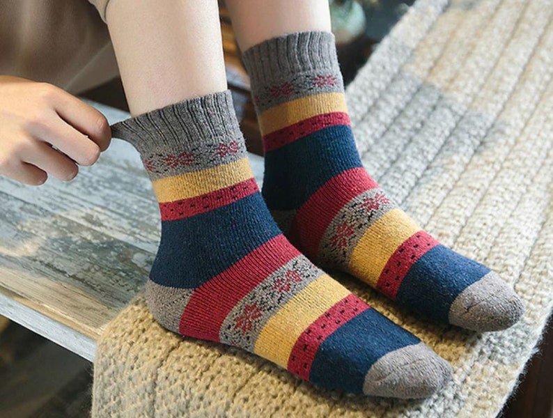 Fall Winter Thickened Cute Casual Women Fashion Colorful  Socks 