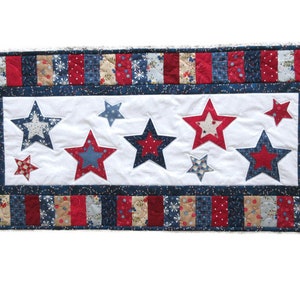 PDF Pattern Patriotic Table Runner Pattern, 4th of July Table Runner, Star Table Runner, Table Topper, Patriotic Decor image 2