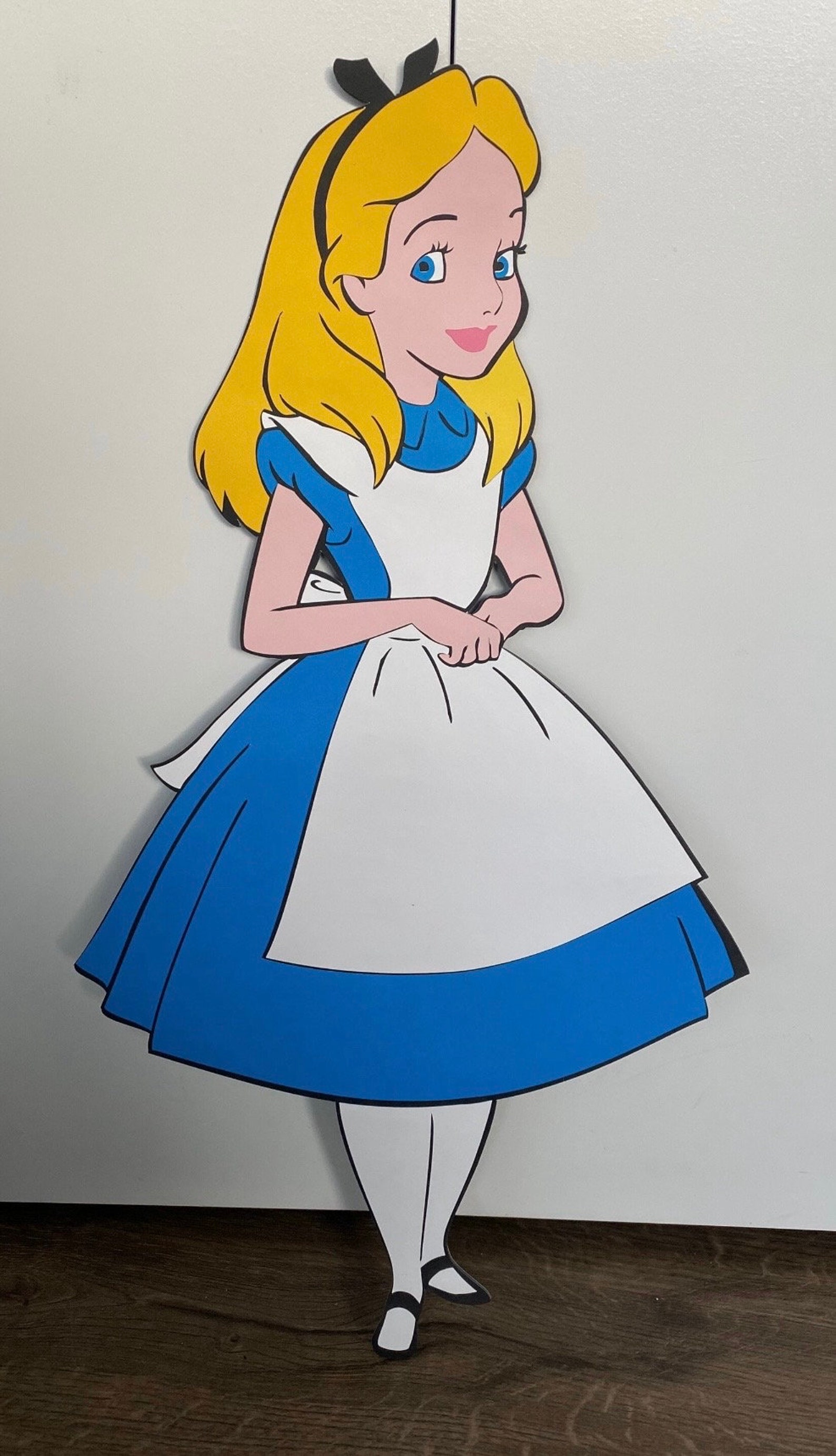 2 Feet Alice In Wonderland Characters Backdrop Wonderland Photoprops 2-feet-alice-in-wonderland-characters-backdrop-wonderland-photoprops