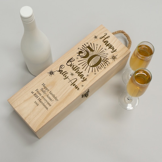  New Town Creative DG - Par de copas de vino personalizadas en  caja de regalo de madera, el mejor regalo para ocasiones especiales,  aniversario y bodas : Hogar y Cocina