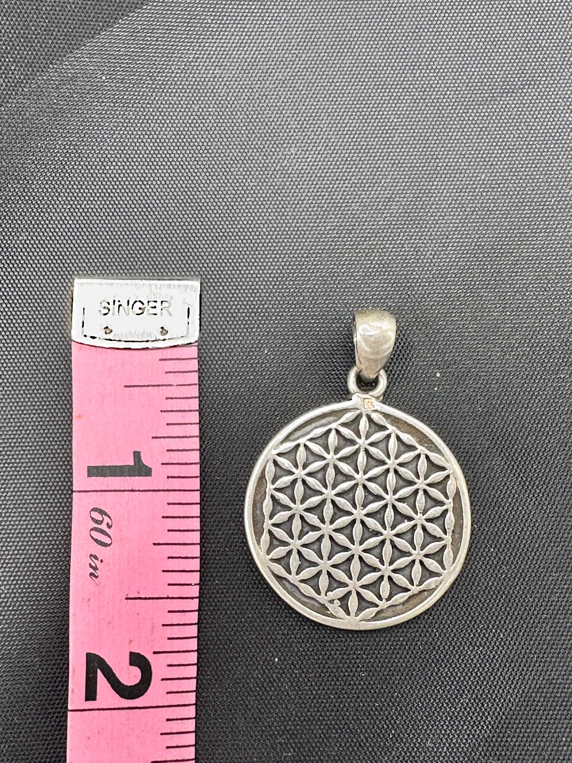Pendentif Ancien En Argent Massif 925 - Style Art Nouveau / Déco Avec Influences égyptiennes - Occasion
