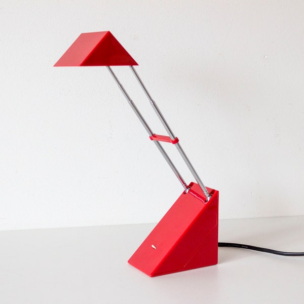 Lampe de bureau antenne triangulaire vintage des années 1980 Memphis Milano Style Brilliant Leuchten