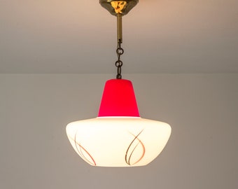 Moderne hanglamp van Frans opalineglas uit het midden van de eeuw met rode accenten (jaren 50)