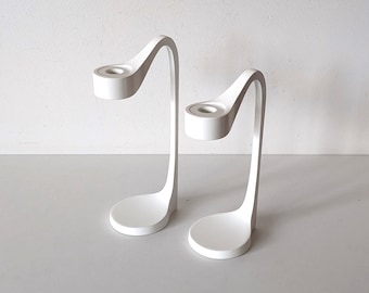 Par de portavelas vintage IKEA Jatteviktig de metal blanco – Decoración escandinava posmoderna de Monika Mulder