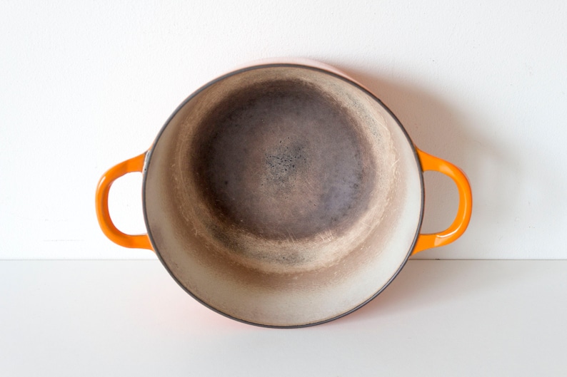 Faite Le Creuset vintage en fonte émaillée orange flamme Bon état Modèle C image 6