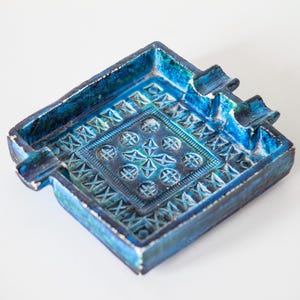 Bitossi Rimini Blue Style Ceramic Ashtray: Mid-Century Modern Italy Art Pottery