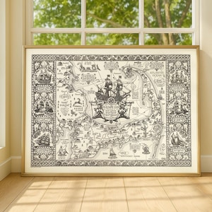 Peut inclure: Carte vintage encadrée du Cap Cod, Massachusetts, en noir et blanc. La carte présente des illustrations nautiques, du texte et une bordure décorative. Le cadre est doré et l'œuvre est exposée sur un sol en bois.