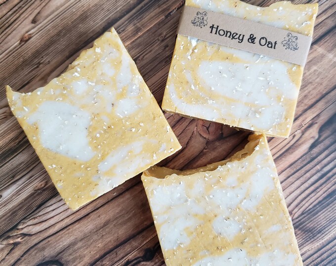 Honey & Oat Exfoliating Soap Bar - Honey Oats Bar - Natural Soap Bar - Oatmeal Honey Soap - Exfoliating Soap Bar - Handmade Soap Bar