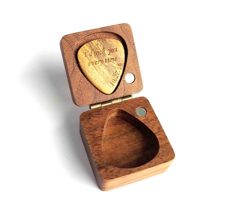 Personalized Custom Engraved Wood Guitar Pick / Wooden Plectrum Musician Valentines Day Gift Christmas Gift Wooden Box For gurtar player zdjęcie 4