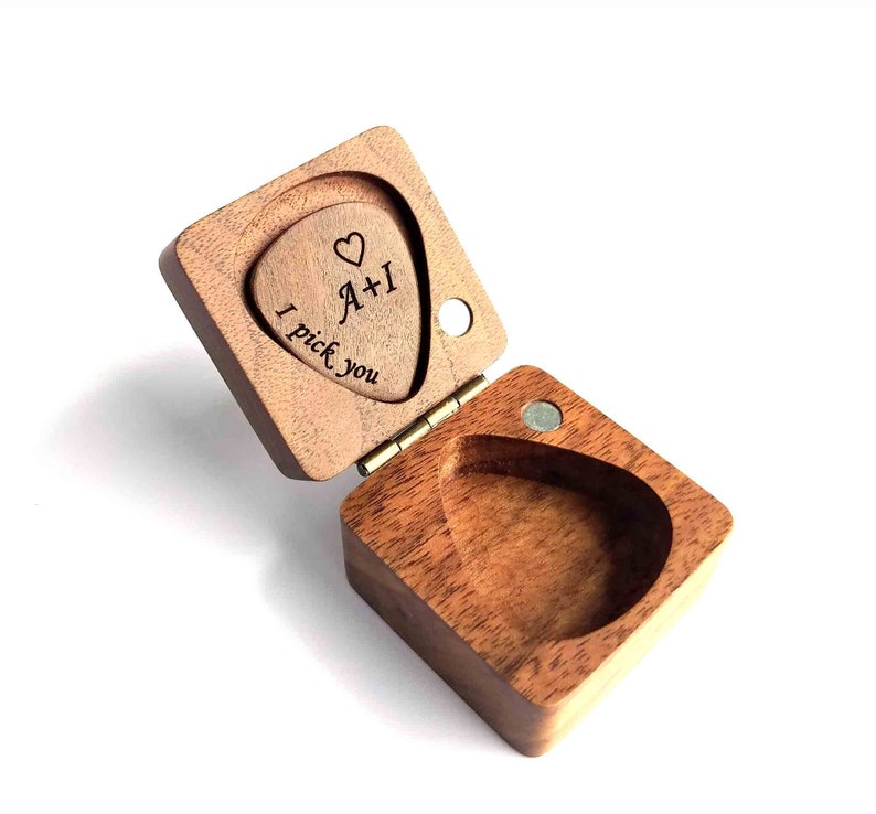 Personalized Custom Engraved Wood Guitar Pick / Wooden Plectrum Musician Valentines Day Gift Christmas Gift Wooden Box For gurtar player zdjęcie 5
