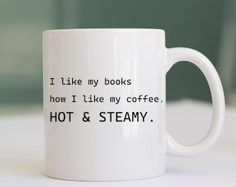 Kaffeetasse mit heißem, dampfendem Büchermotiv, Lesertasse aus Keramik