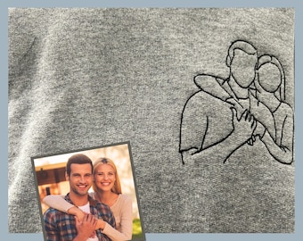 Individuell gesticktes Sweatshirt mit Rundhalsausschnitt - Foto Konturen - Paare, Hund, Katze