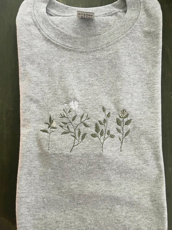 Flowers - Embroidered T-shirt - Ash Grey - Wildflowers