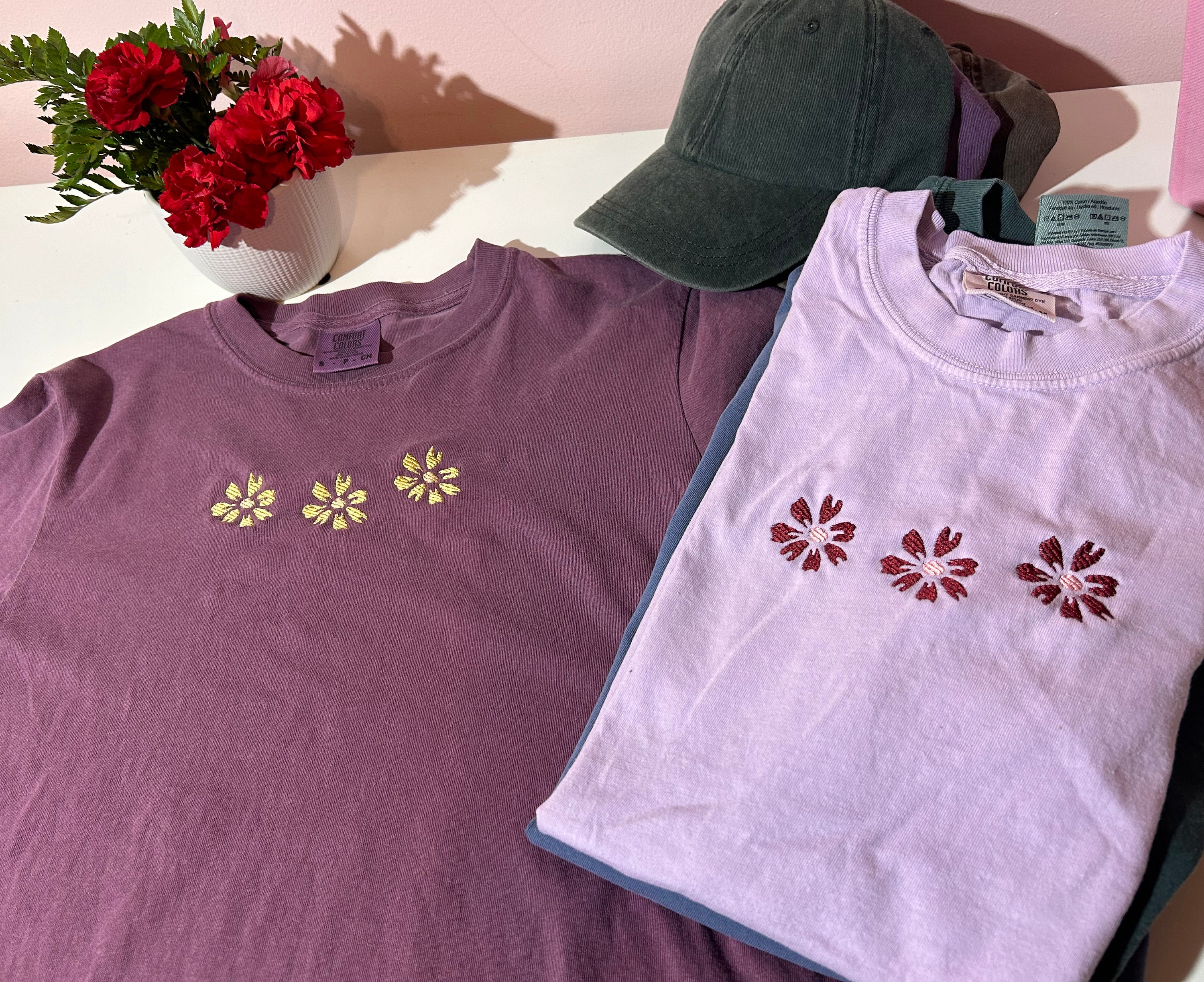 Floral Embroidered T-shirt - T-shirt Embroidered