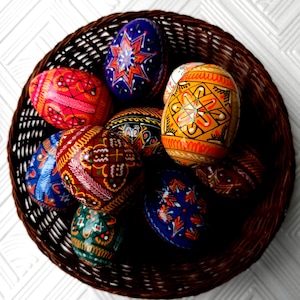 Easter egg, Set 5 Ukrainian pysanky, wooden eggs, Hand painted ornament eggs, Ukraine souvenir and gift for Easter, decorate egg, pisanki