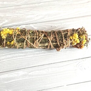 Flowers Smudge Sticks,LAVENDER Smudge Stick, Smudge sticks,Energy Cleanser,Smoke Bundle,New Home,Smoke Cleansing Burn,Bundle Herb Wand
