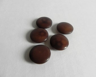 5, 18mm Brown Shank Buttons