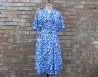 Blue and white floral Tea Dress S14