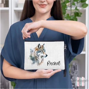 Wolf Cosmetic Bag, Personalized Wolf Makeup Bag, Wolf Makeup Organizer, Toiletry Bag, Zipper Pouch, Wolf Gift Ideas, Wolf Bag