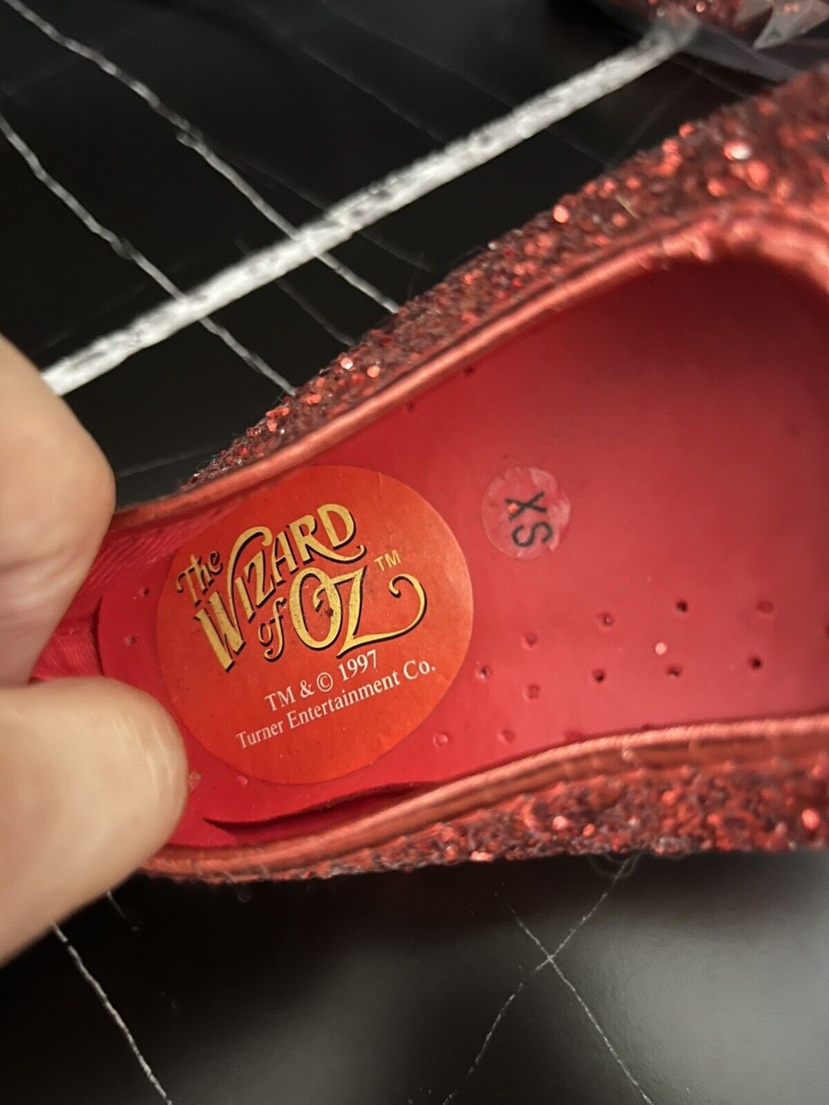 Vintage Wizard of Oz Deluxe Dorothy Ruby Slippers 1997 Collectible ...