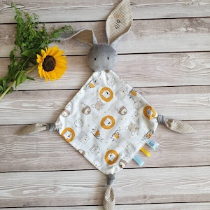 Personalised Baby lovey, doudou, baby gift, baby girl, lovey,soft minky, bunny comforter, Rabbit  doudou, sensory toy, rabbit ear, musline