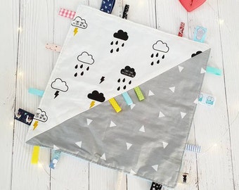 Sensory Ribbon minky Lovey, doudou, tag toy, Baby Blankie, security muslin ribbon lovey, Sensory Taggie, Infant Blanket, Baby Shower Gift