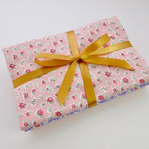 5 Fat Quarters Bundle, Floral, Vintage Minis, Pink, Yellow, and Purple