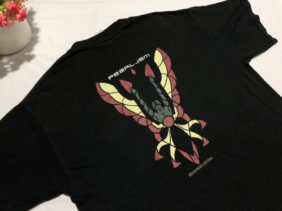 Vintage Pearl Jam Shirt