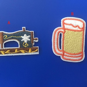 Ferro de máquina de costura em remendo, remendo divertido, remendo de caneca de cerveja, remendo de copo de cerveja