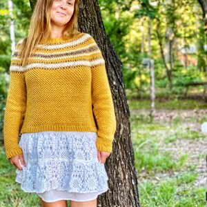 Homolovi Pullover Crochet Pattern Top-Down Circle Yoke Sweater Linen Stitch Colorwork image 9