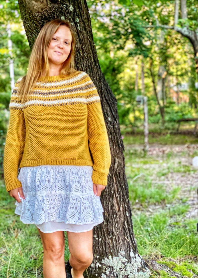 Homolovi Pullover Crochet Pattern Top-Down Circle Yoke Sweater Linen Stitch Colorwork image 9