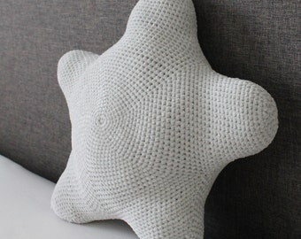 Snuggable Star Pillow | CROCHET PATTERN