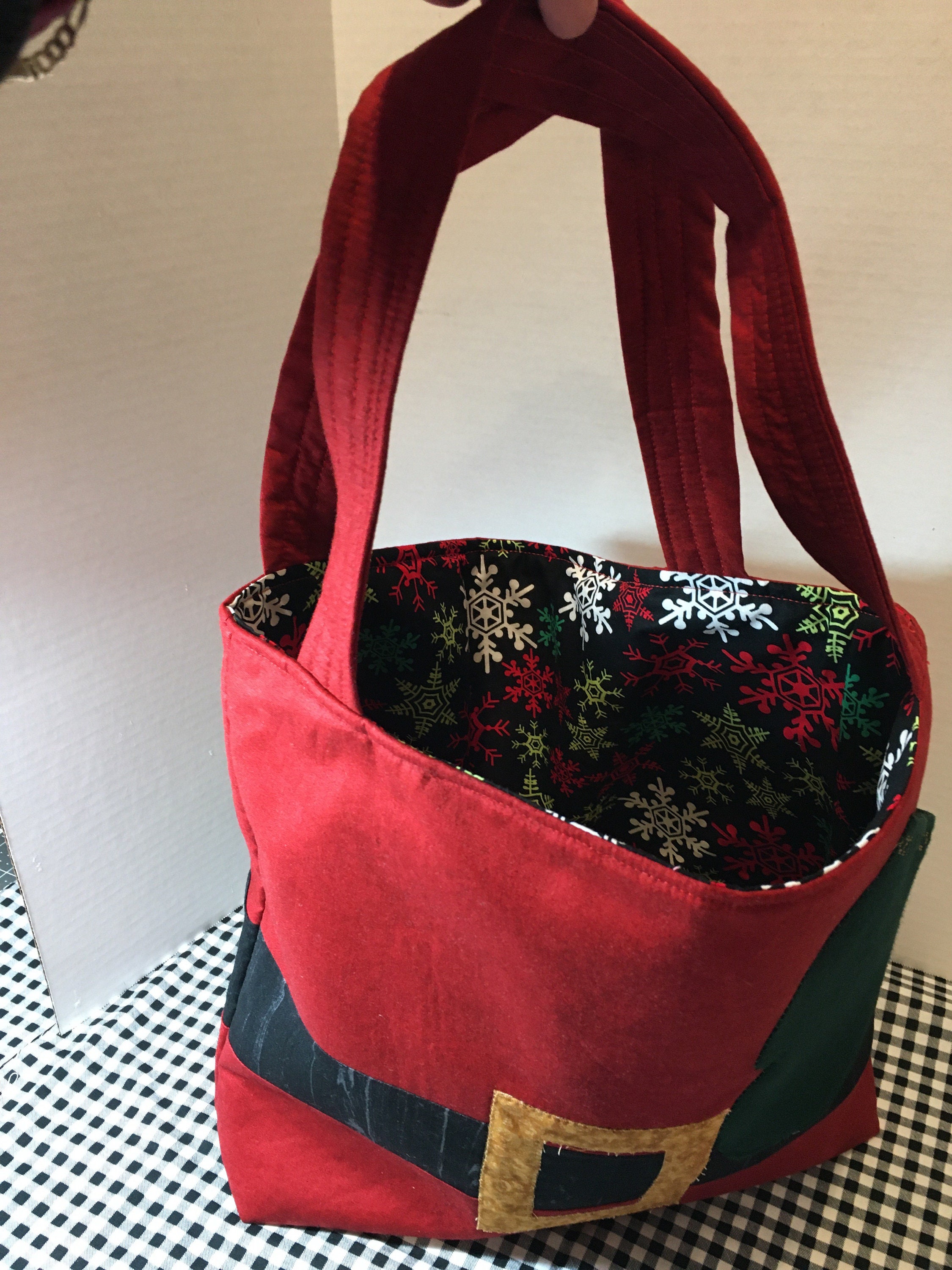 Santa tote/ Christmas / purse/ market bag/ gift bag/ holiday / | Etsy