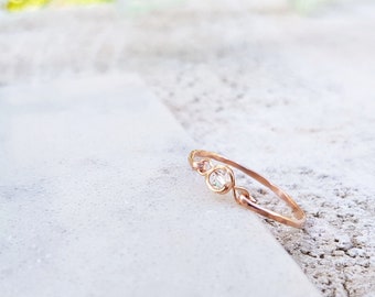 Anillo de diamantes, diamante blanco, anillo chapado en oro de 14 k, anillo minimalista, anillo de piedras preciosas, anillo de diamantes pequeños, plata de ley 925 o chapado en oro de 14 k
