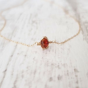 Colgante de rubí auténtico, collar minimalista de rubí dorado, collar delicado, collar de novia, rubí, collar de rubí, piedra de nacimiento de julio, rubí genuino,