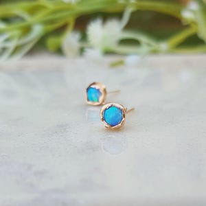 Dark Blue Opal Stud Earring , White Blue Green Opal Stud Earring , Blue Opal Earrings , Stud Earrings , Natural, Natural Ethiopian Opal.