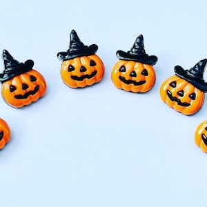 Plastic Shank Buttons, 6 Little Pumpkin Buttons, Sewing, Crochet, Knitting, Scrapbooks, Craft, Children’s Buttons, Baby Buttons, 21.5mm