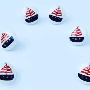 Plastic Shank Buttons, 6 Little Boats Buttons, Sewing, Crochet, Knitting, Scrapbooks, Craft, Children’s Buttons, Baby Buttons, 15mm Buttons