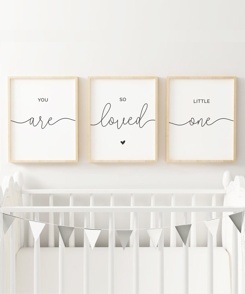 Je bent zo geliefd, kleintje - Nursery Printable Quote, Afdrukbare Poster Set van 3 stukken, Baby Decor Wall Art, Ouders Liefde, Nursery Sign afbeelding 2