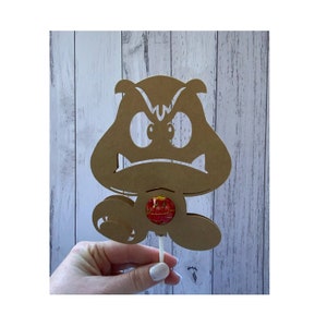Arquivo Goomba SVG inspirado > Suporte para pirulito Presente de festa - Doces/pirulito/chocolate Somente download digital