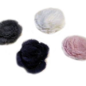 Pelzanstecknadeln,Anstecknadel,Pins,Anhänger Pelzbroschen,Charm ,Nadel,Pelzbommel,Taschenanhänger,Fuchsbommel,Bommel,Fellanhänger,Stick,Pin