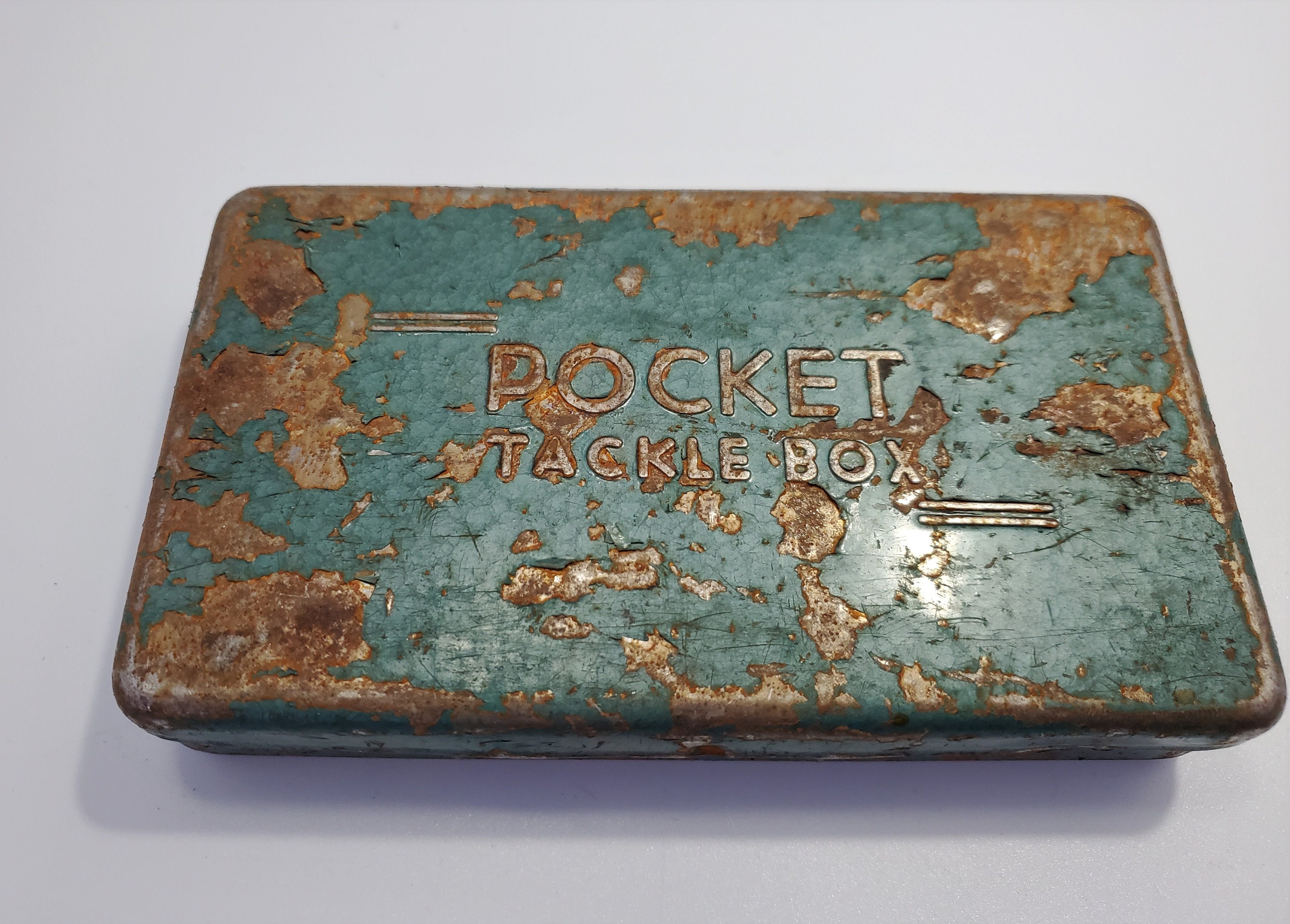 Vintage 1950s Green Metal Pocket Tackle Box FREE SHIPPING