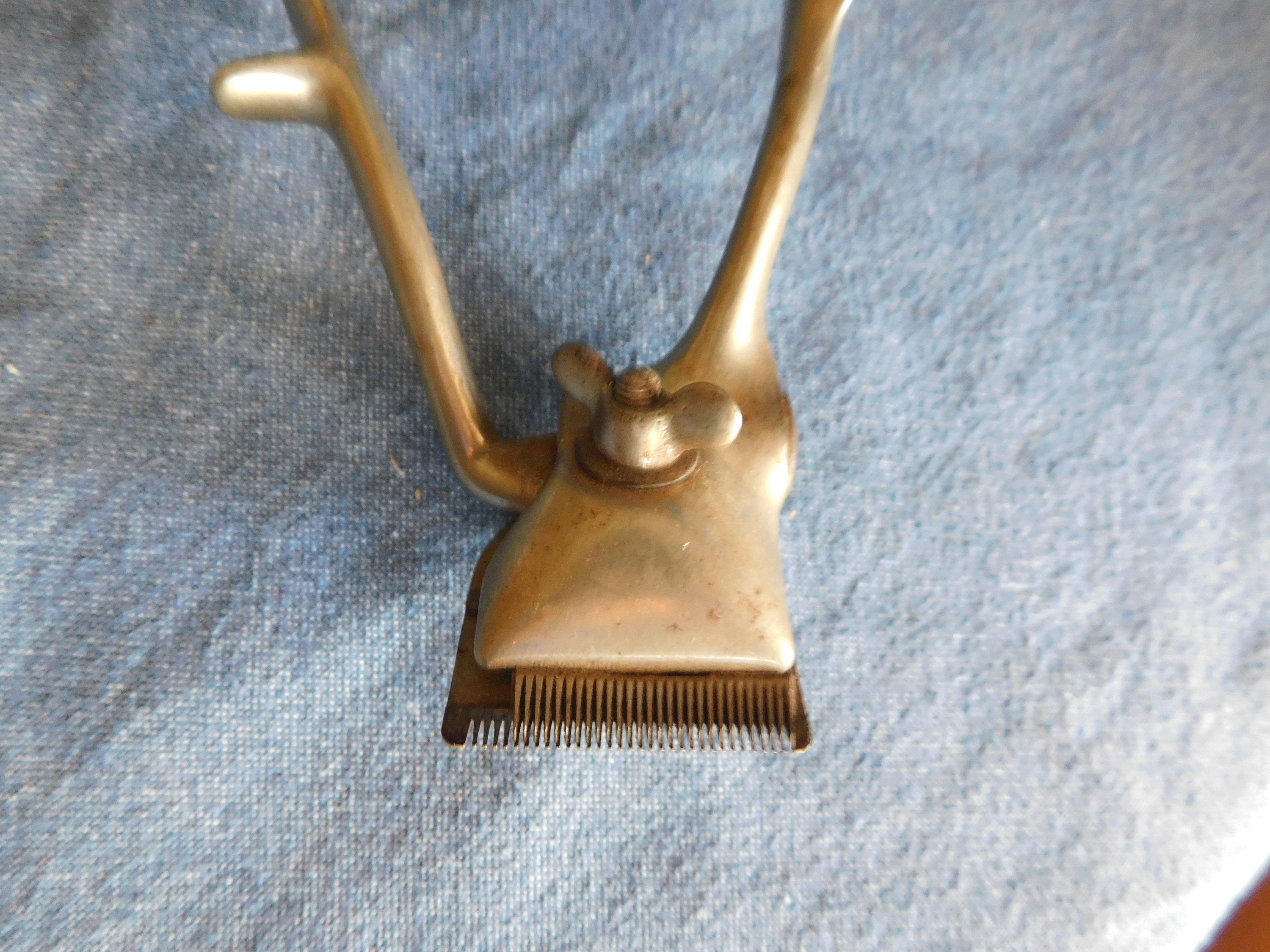 2 1922 Vintage Antique Manual Hair Clippers Sheers Shaving | Etsy