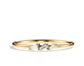 Baguette Diamond Ring / 3 Stone Diamond Ring / 14k Yellow Gold Minimalist Stacking Ring / Baguette Stackable Ring / Dainty Baguette Cut Ring