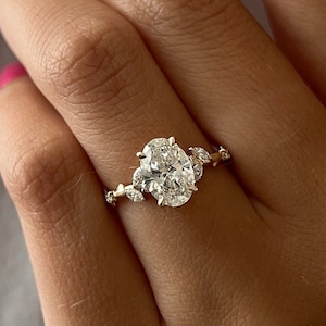 1.5 Carat Oval Lab Grown Diamond Twig Engagement Ring / Yellow Gold Nature Inspired Branch Diamond Ring / Dainty Twig and Leaf Wedding Ring