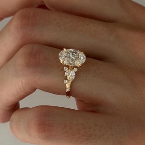 2 Carat Oval Lab Grown Diamond Nature Inspired Engagement Ring in Yellow Gold / Unique Leaf and Branch Diamond Ring / Oval Shape Twig Ring